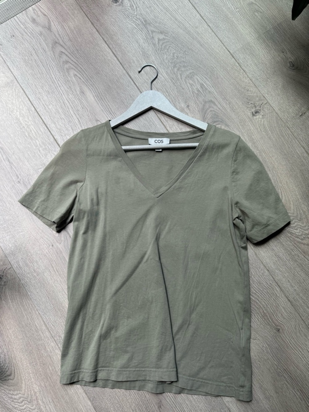 COS Olive Green V-Neck Short Sleeve Tee